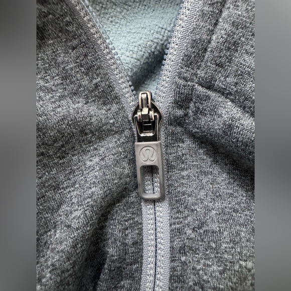 Lululemon Men’s Zip-up Hoodie - Picture 4 of 7